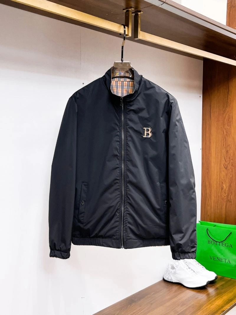 Burberry Outwear Breathable 100689