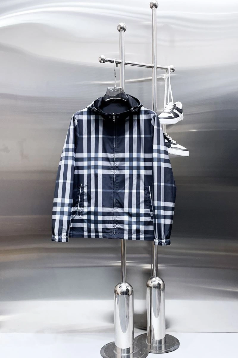 Burberry Outwear EasyMatch 100237