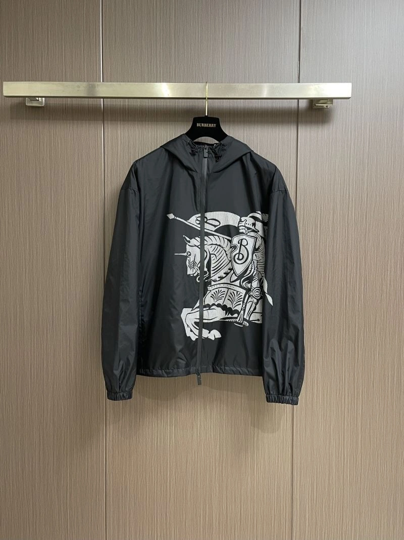 Burberry Outwear Modern 100218