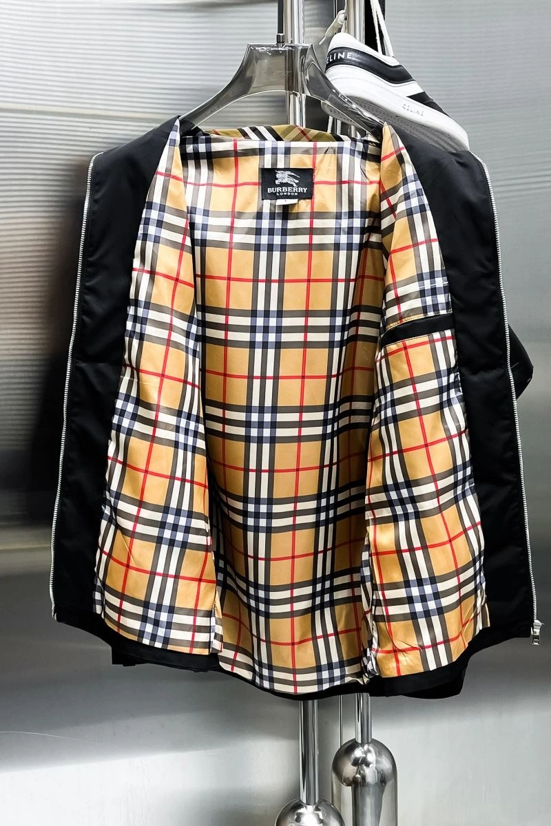 Burberry Outwear FreshLook 100217