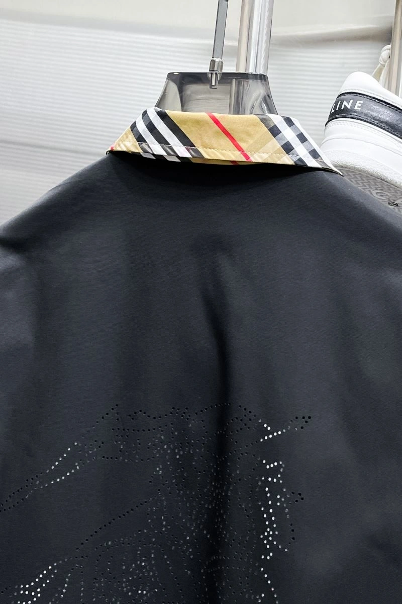 Burberry Outwear FreshLook 100217