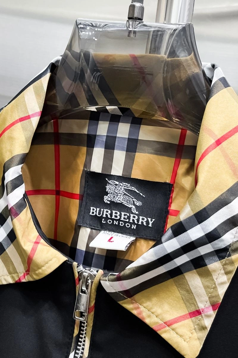 Burberry Outwear FreshLook 100217