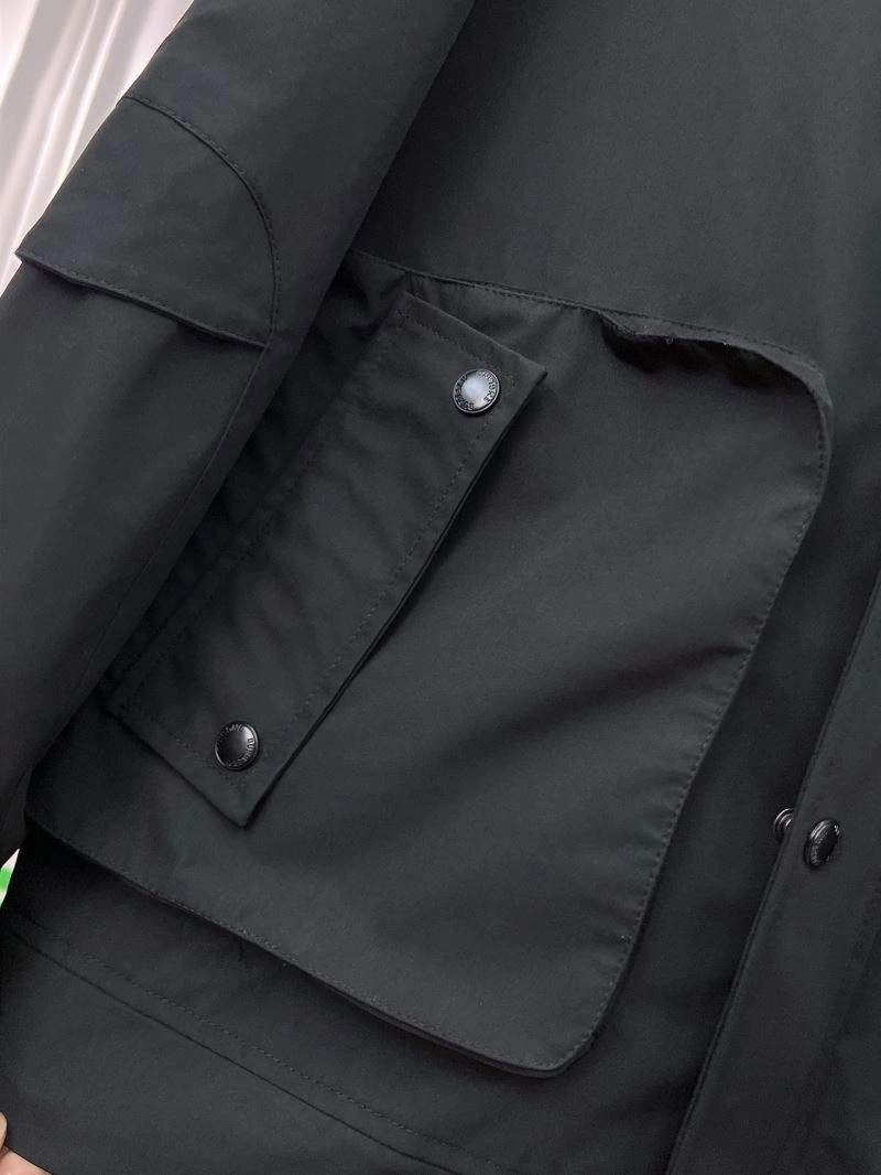 Burberry Outwear Cozy 100214
