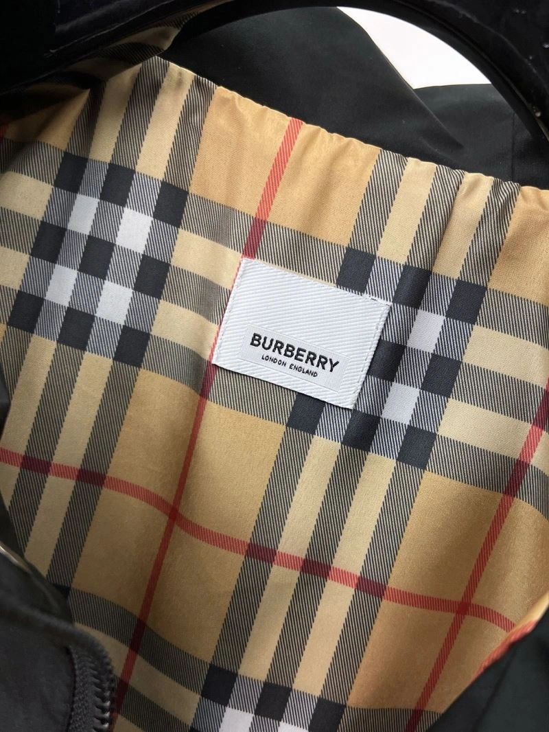 Burberry Outwear Cozy 100214