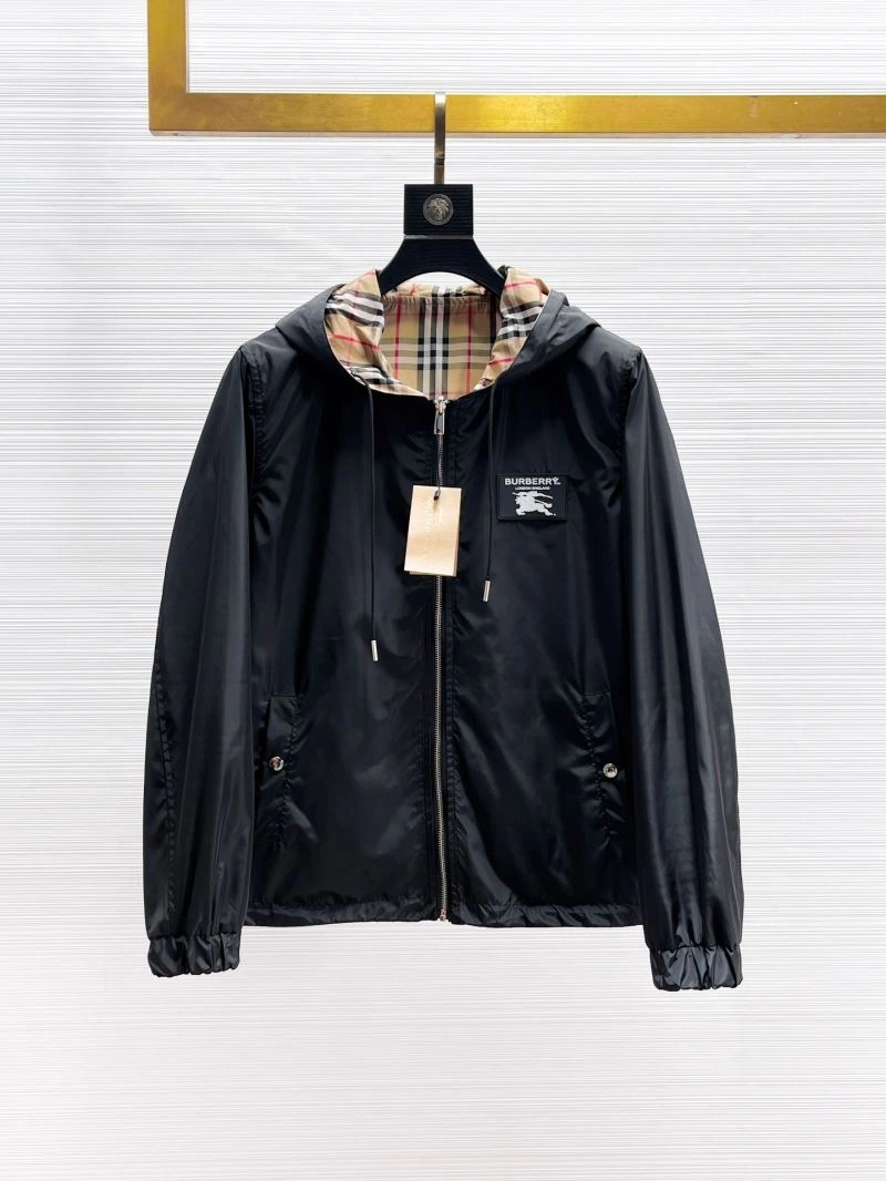 Youthful Burberry Outwear 100158