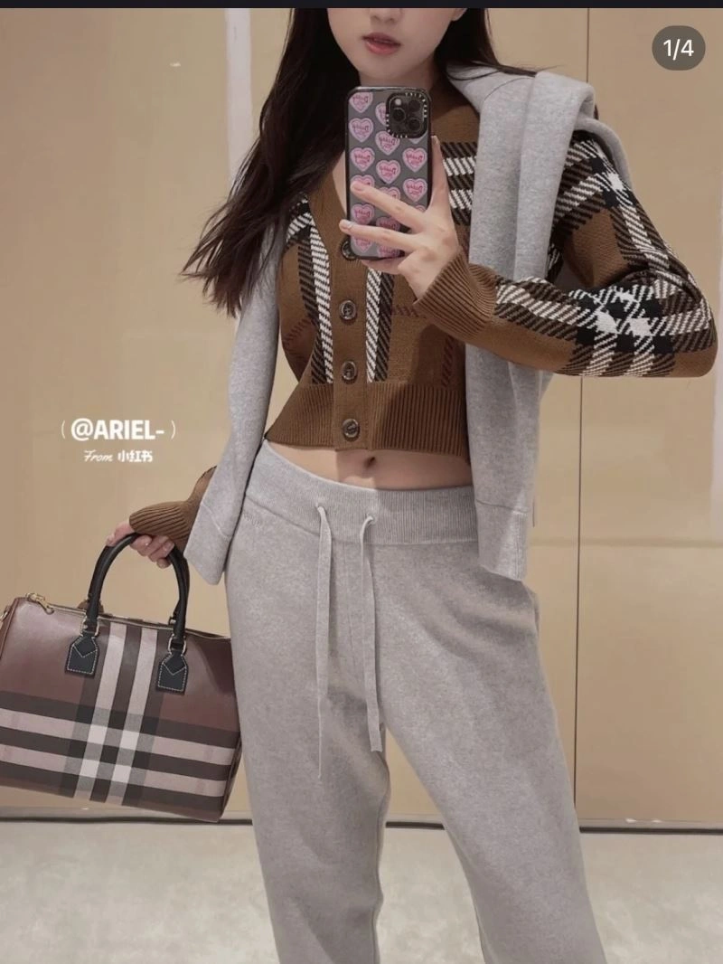 Burberry Pillow Bags Functional 64599