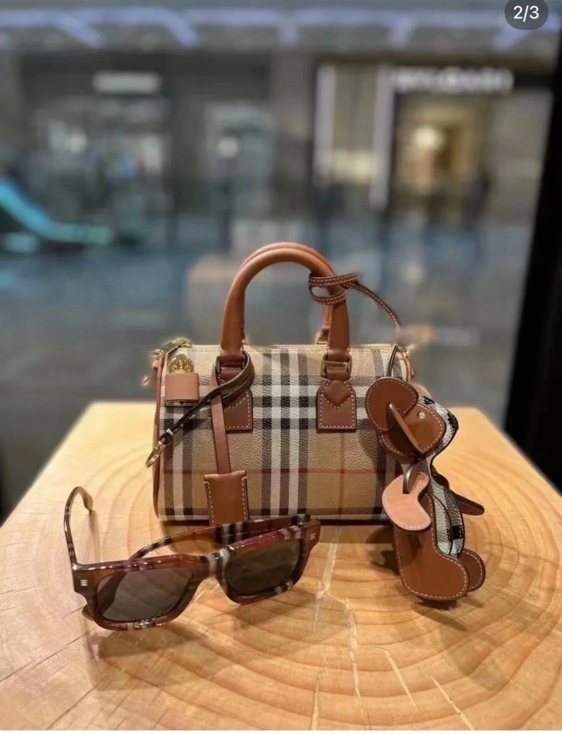 Burberry Pillow Bags WellDesigned 64600
