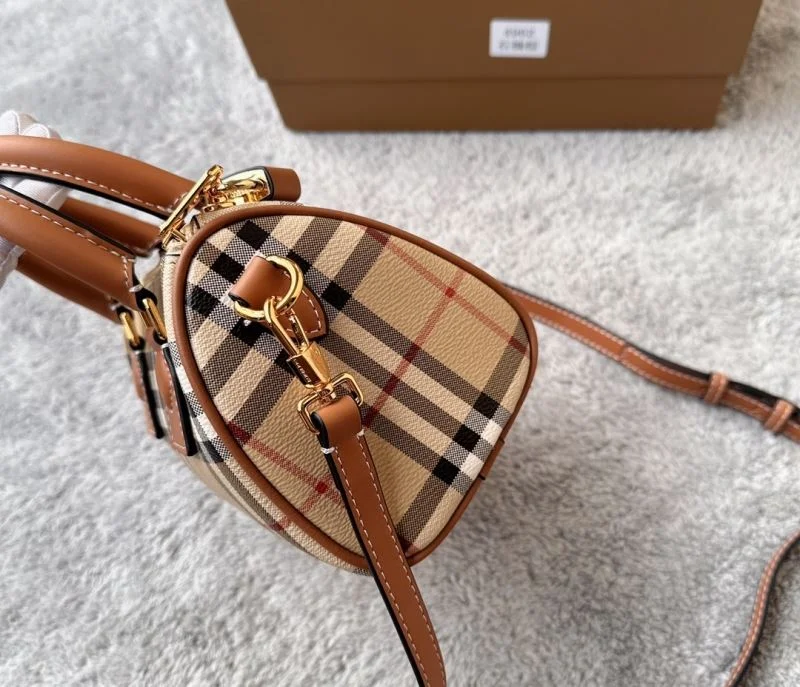 Versatile Burberry Pillow Bags 38119