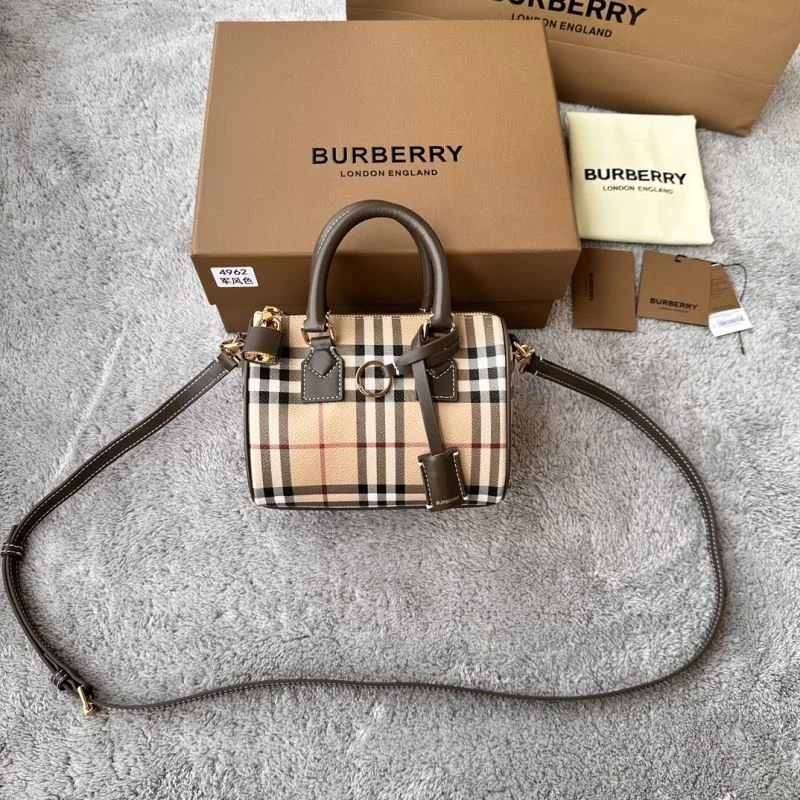 Comfortable Burberry Pillow Bags 38102