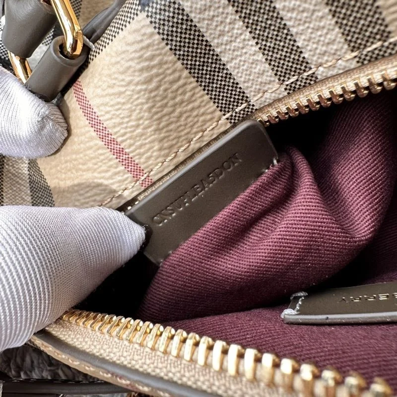 Comfortable Burberry Pillow Bags 38102