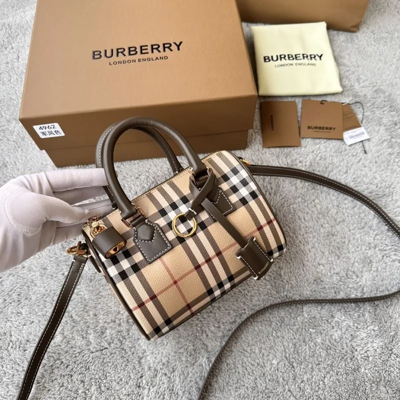 Comfortable Burberry Pillow Bags 38102