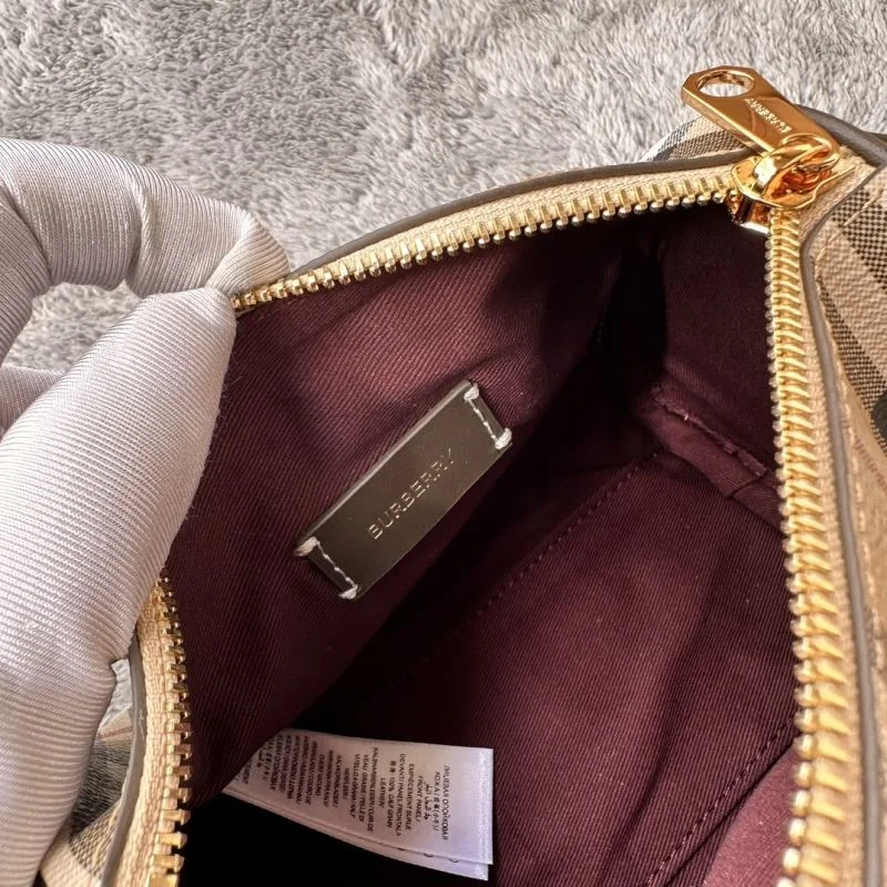 Comfortable Burberry Pillow Bags 38102