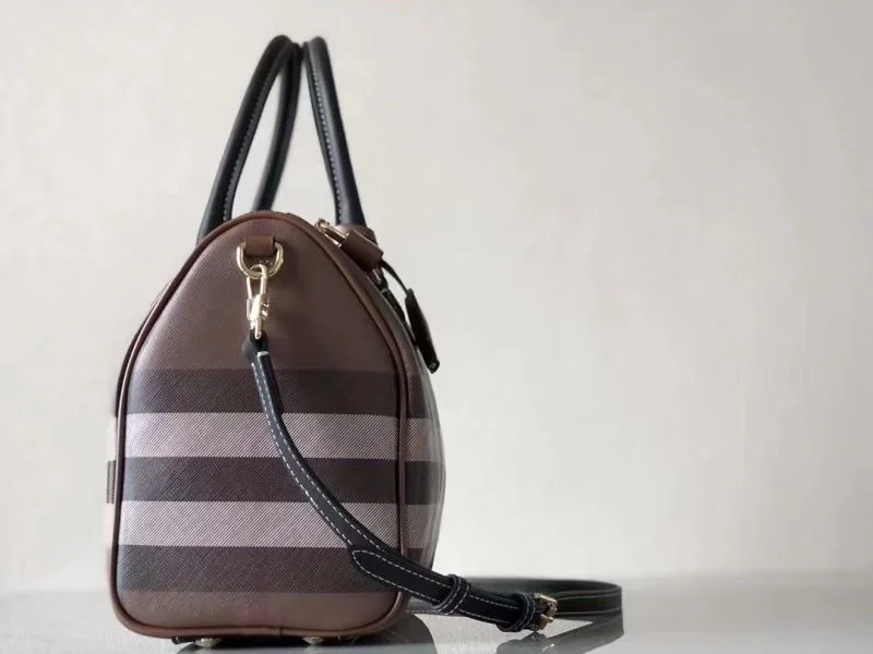 Reliable Burberry Pillow Bags 38116