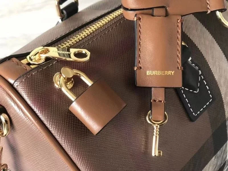 Reliable Burberry Pillow Bags 38116