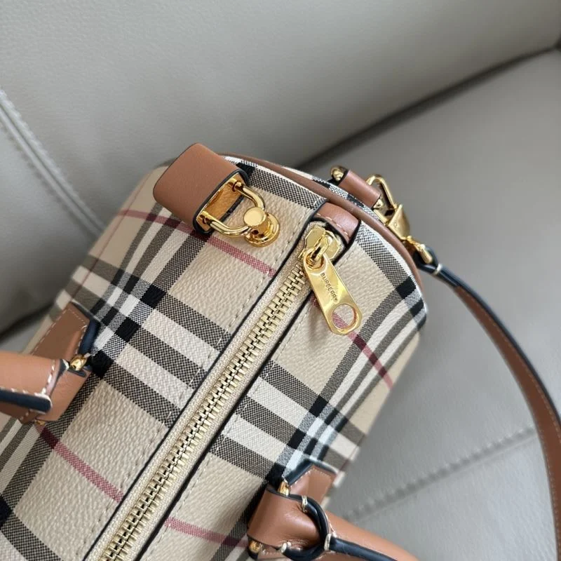 Burberry Pillow Bags SunProtective 38093
