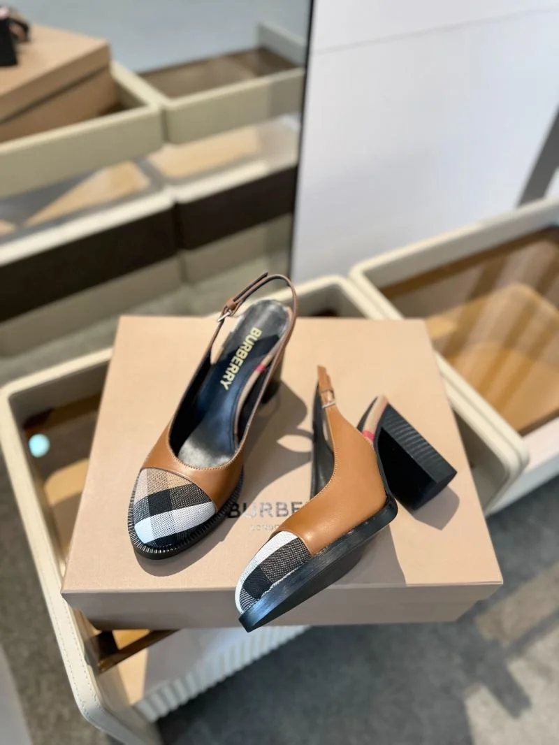 MoistureWicking Burberry Sandals 17109