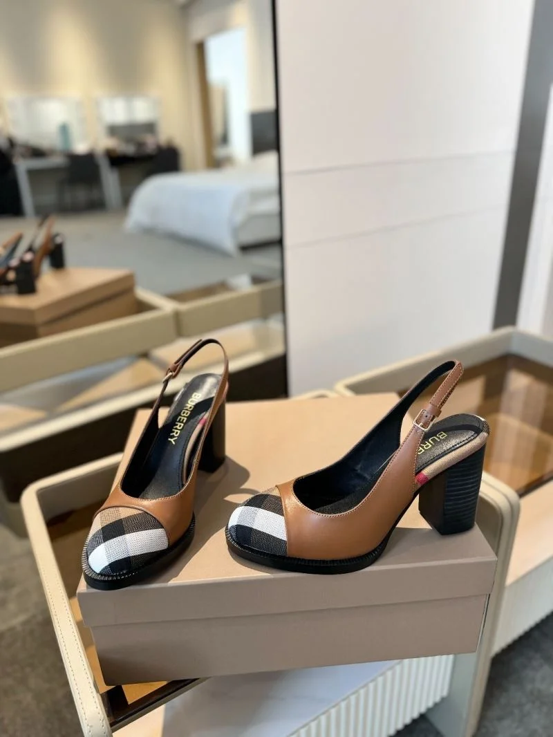 MoistureWicking Burberry Sandals 17109