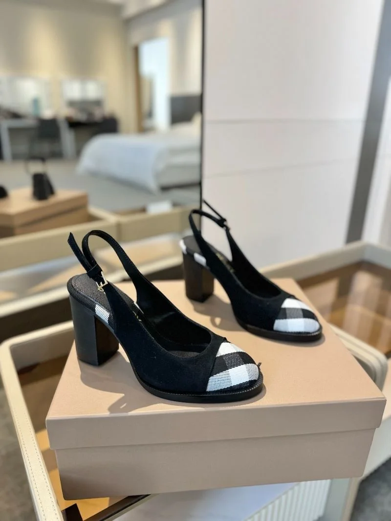 QuickDry Burberry Sandals 17121