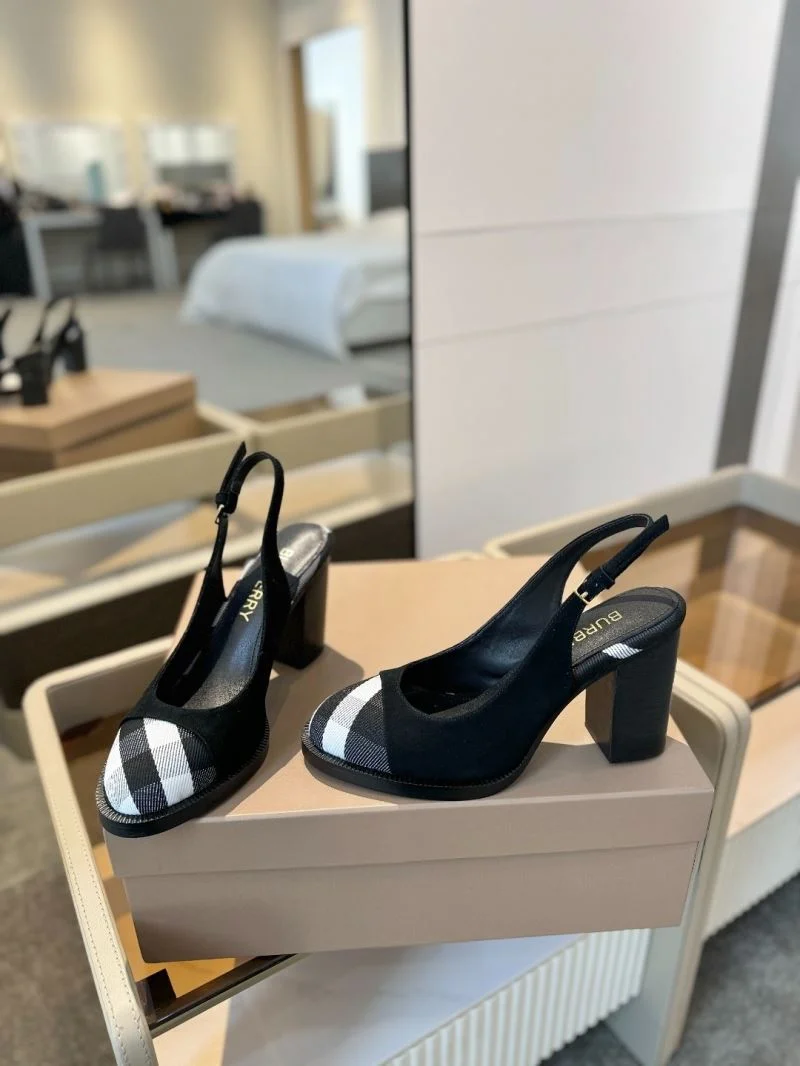 QuickDry Burberry Sandals 17121