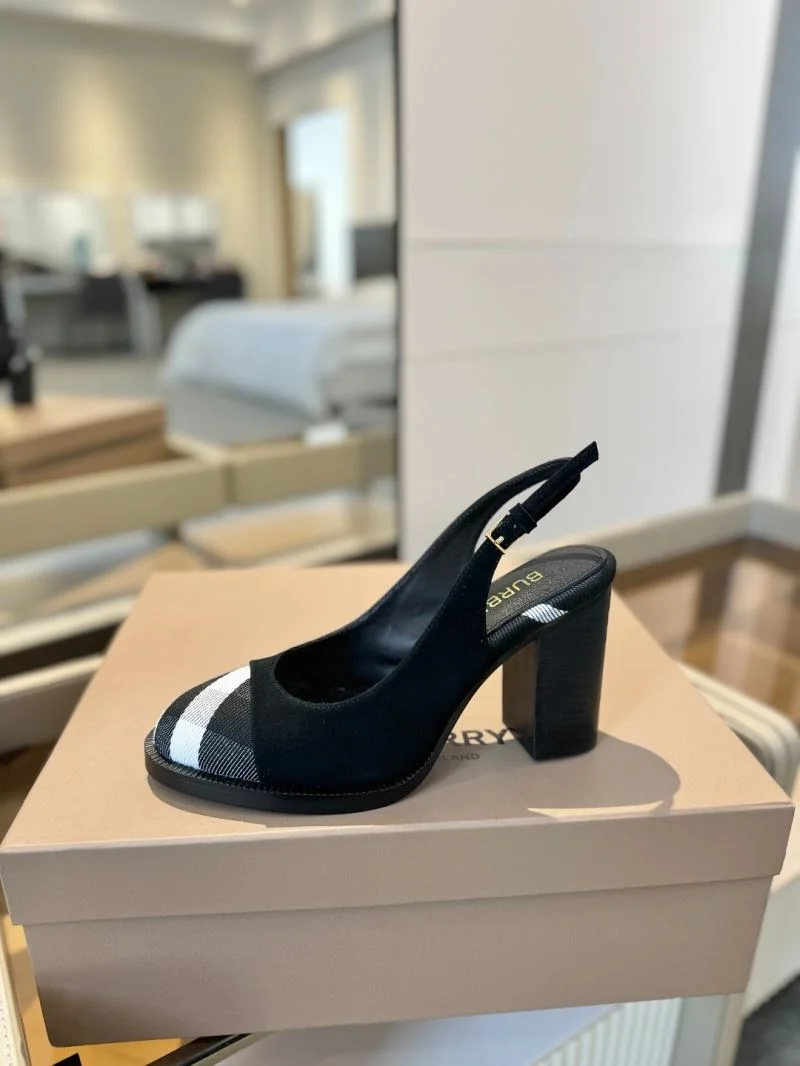 QuickDry Burberry Sandals 17121