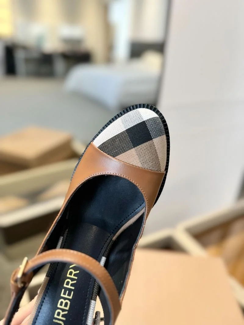 QuickDry Burberry Sandals 17117
