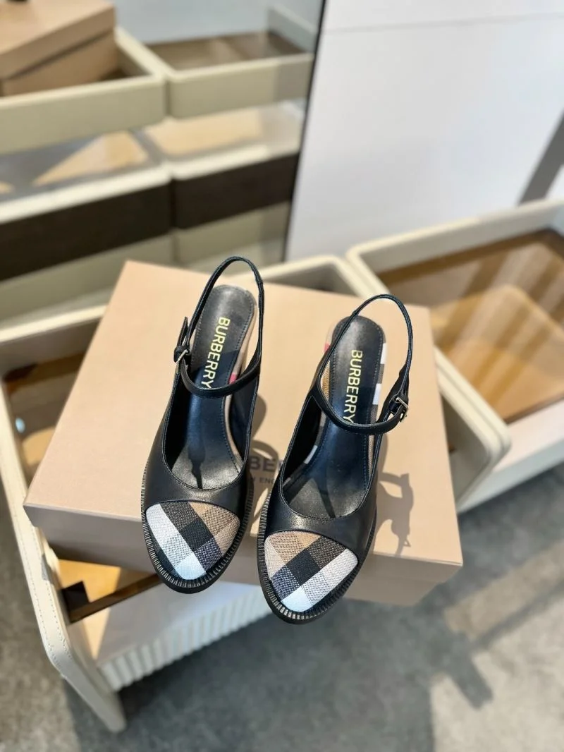Burberry Sandals Casual 17111