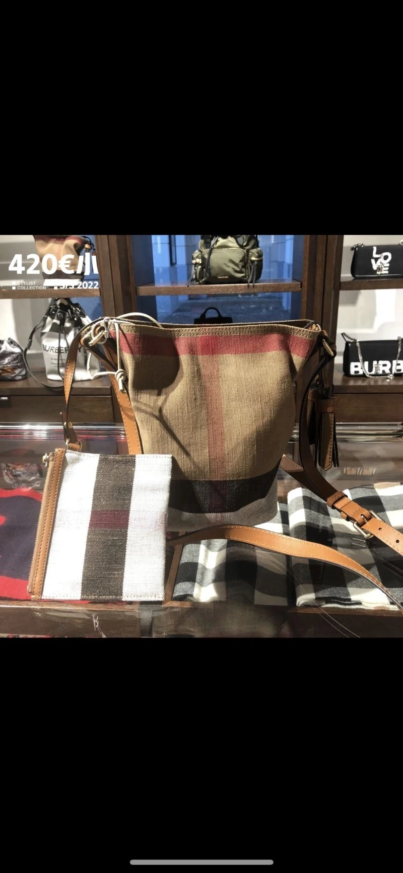 FashionForward Burberry Satchel Bags 64531
