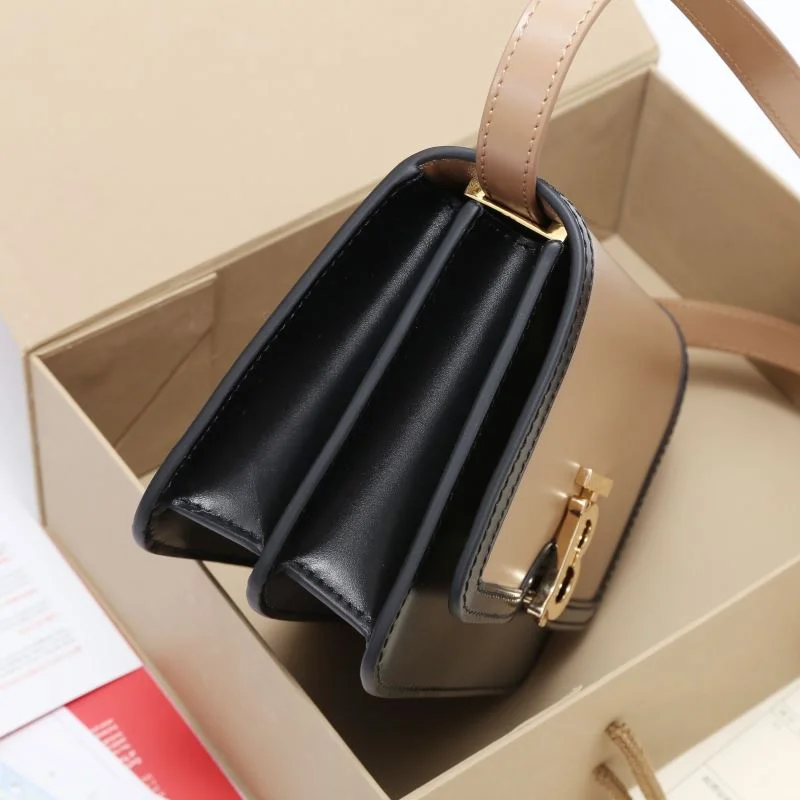 WellDesigned Burberry Satchel Bags 51721