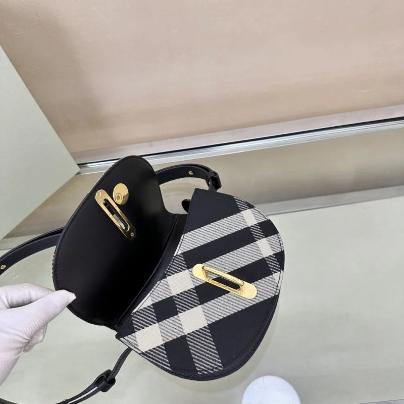 Unisex Burberry Satchel Bags 38112