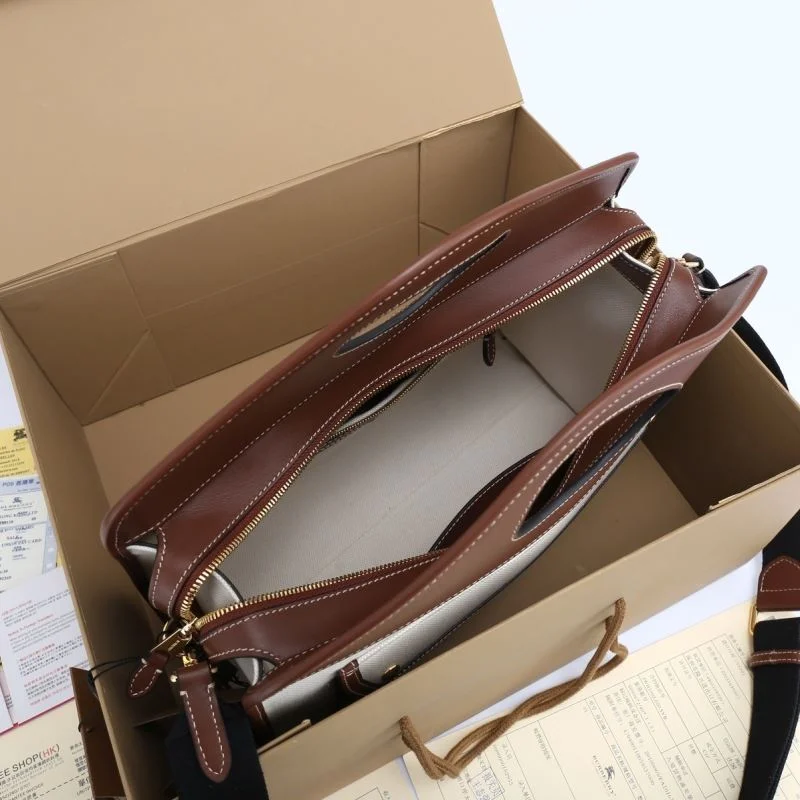 Minimalist Burberry Satchel Bags 38063