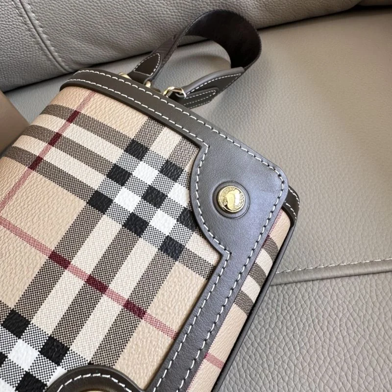 Burberry Satchel Bags MoistureWicking 38039