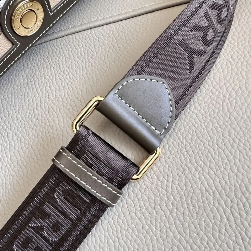 Burberry Satchel Bags MoistureWicking 38039