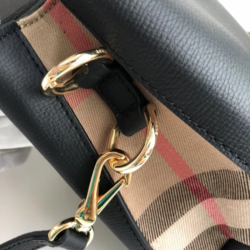 Burberry Satchel Bags TimelessDesign 38023