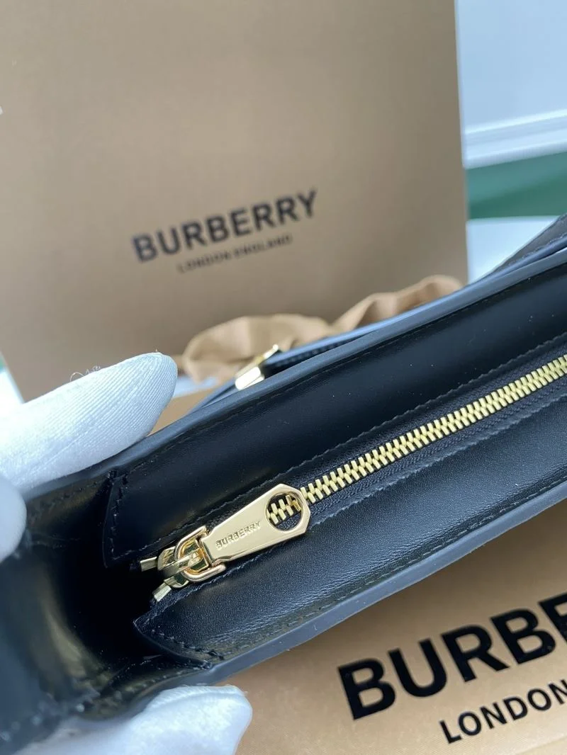 Versatile Burberry Satchel Bags 38034