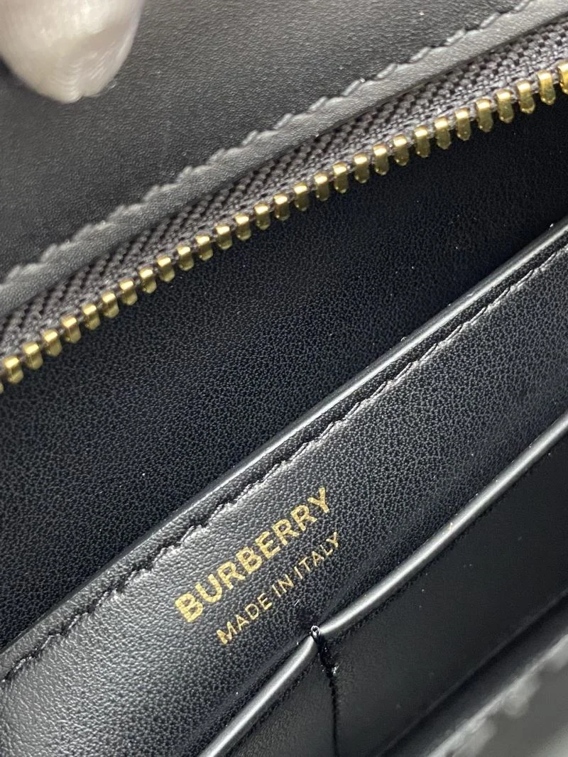 Versatile Burberry Satchel Bags 38034