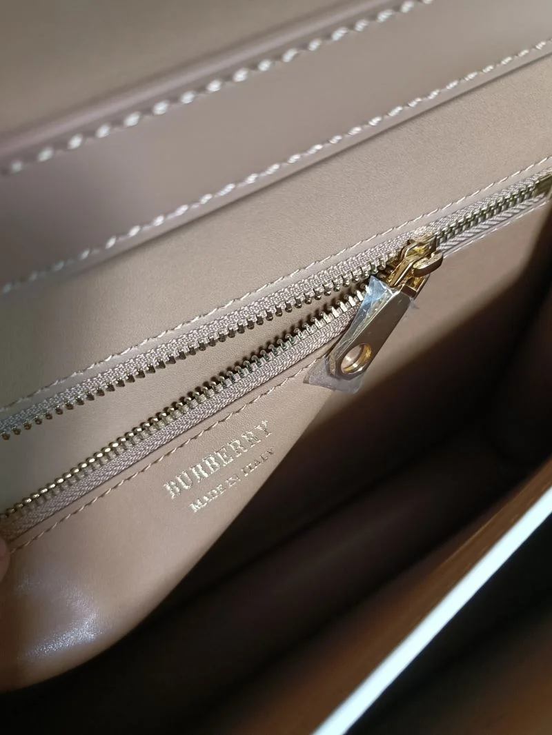 Thermal Burberry Satchel Bags 37997