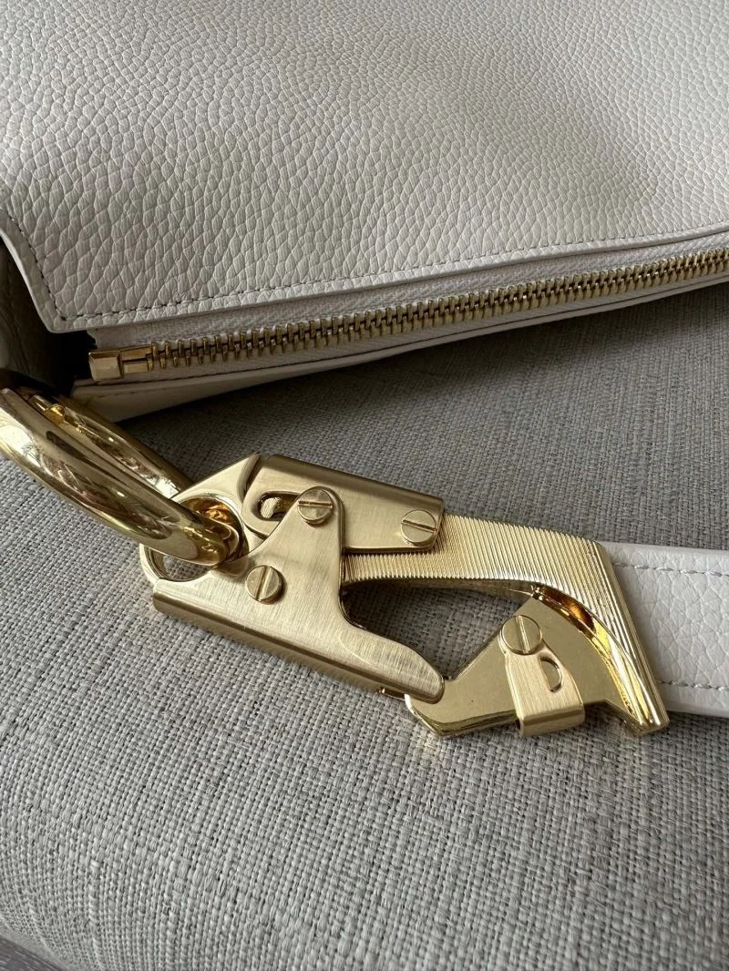 Burberry Satchel Bags Breathable 37992