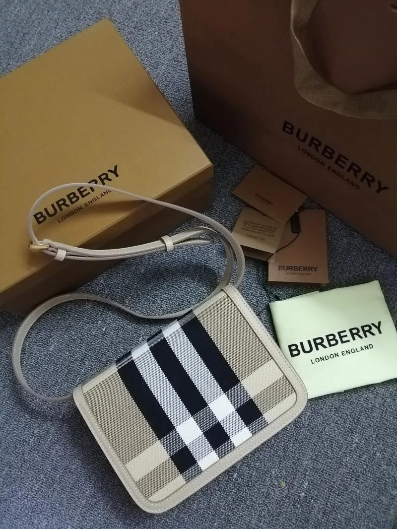 WaterResistant Burberry Satchel Bags 37961