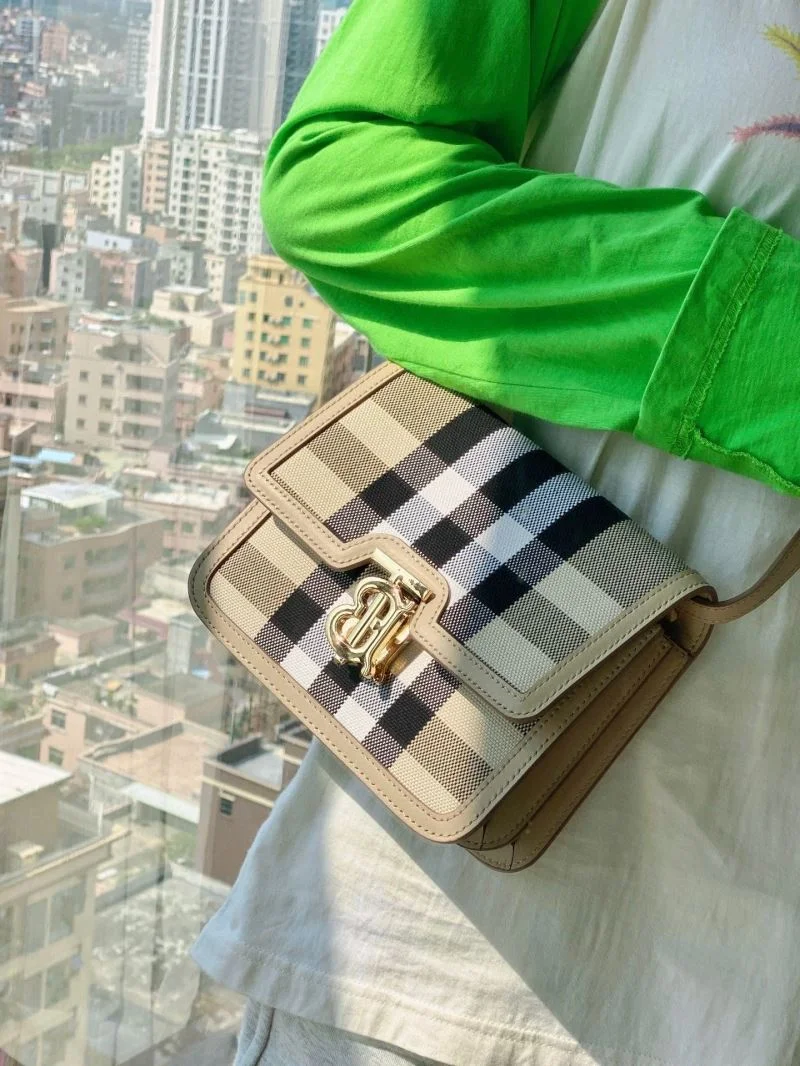 WaterResistant Burberry Satchel Bags 37961