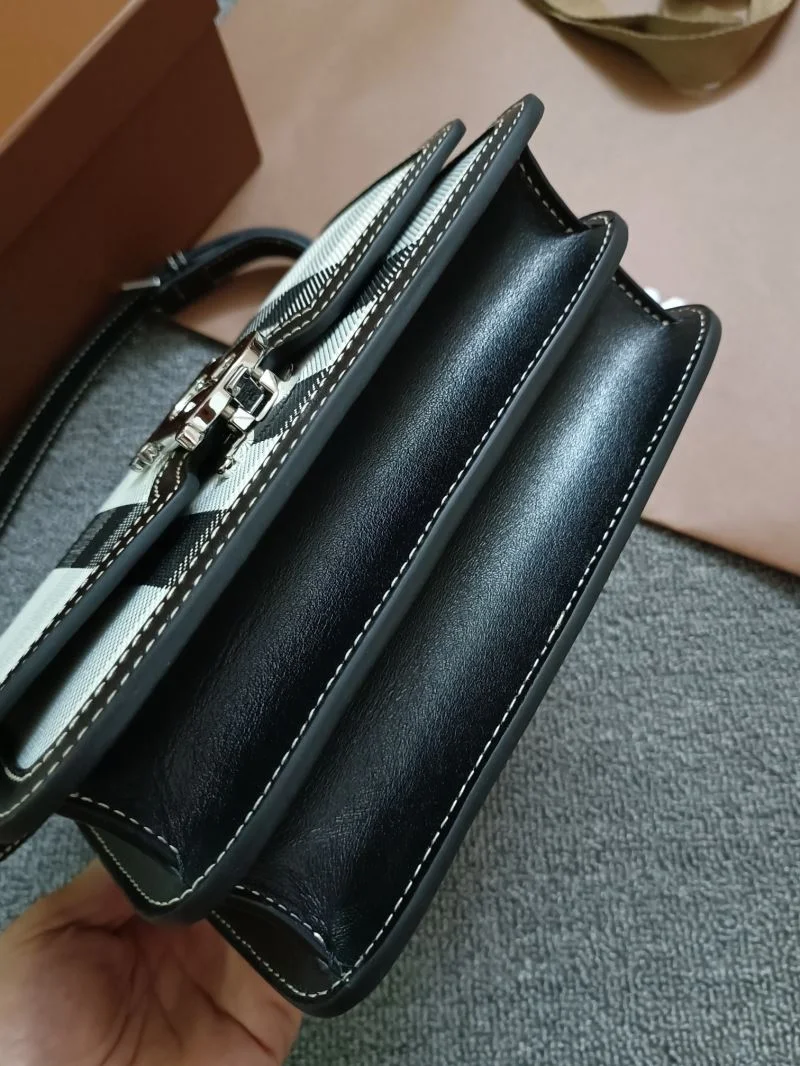 Youthful Burberry Satchel Bags 37958