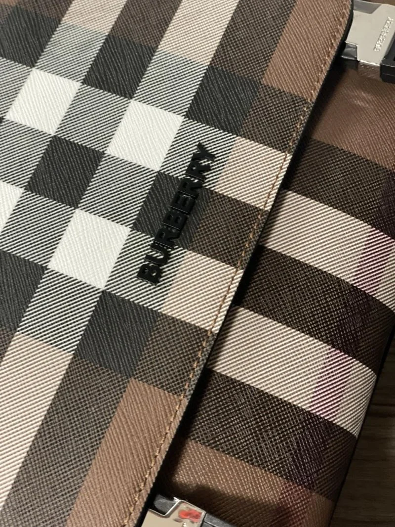 Burberry Satchel Bags Refined 37925
