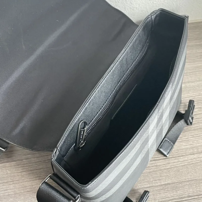 WeatherProof Burberry Satchel Bags 37921
