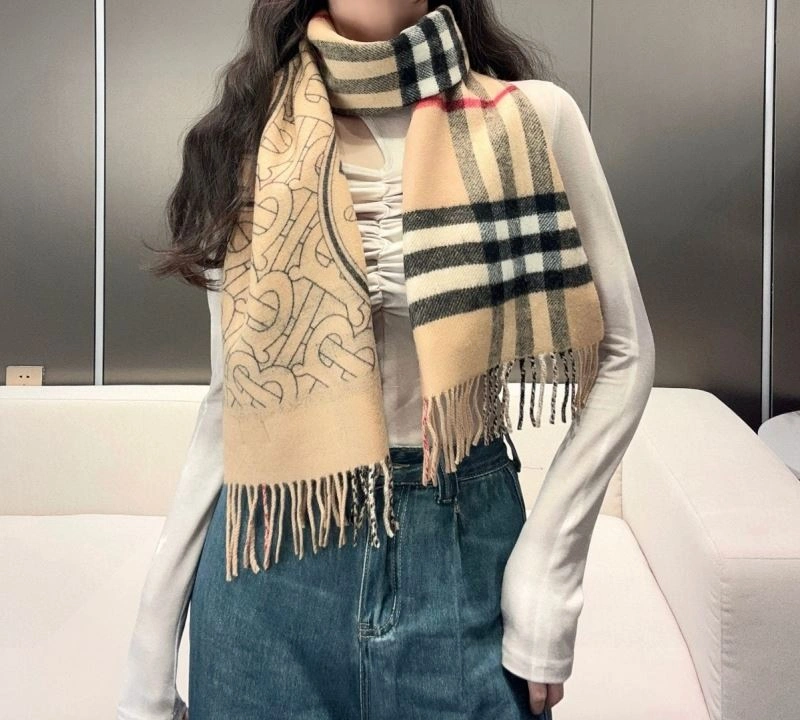 Packable Burberry Scarf 271374