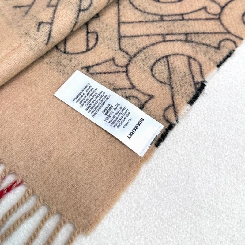 Packable Burberry Scarf 271374