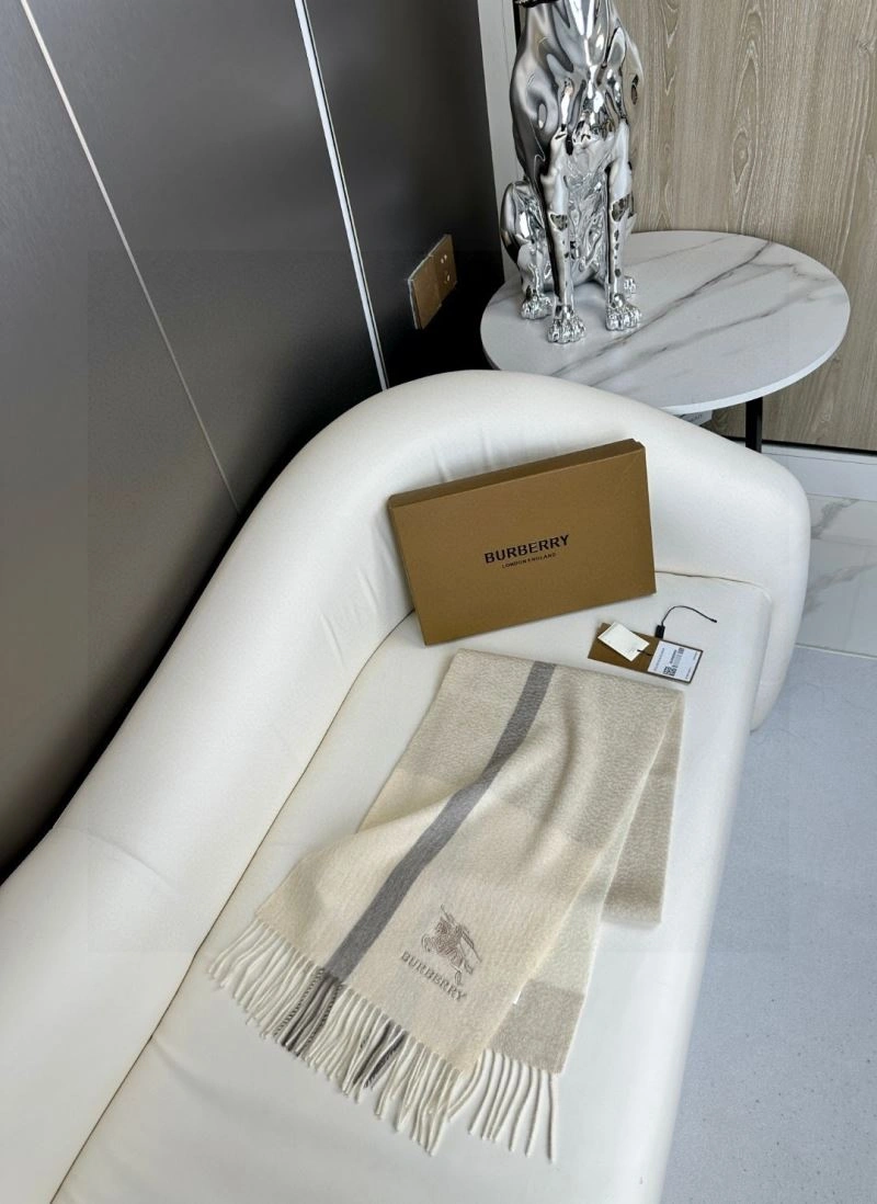 Burberry Scarf ZipUp 271377