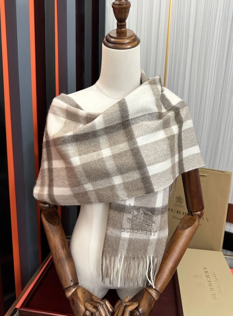 Burberry Scarf Casual 271373