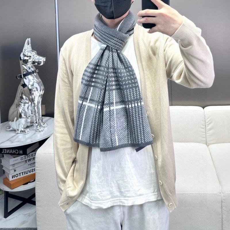 Burberry Scarf Neat 271367