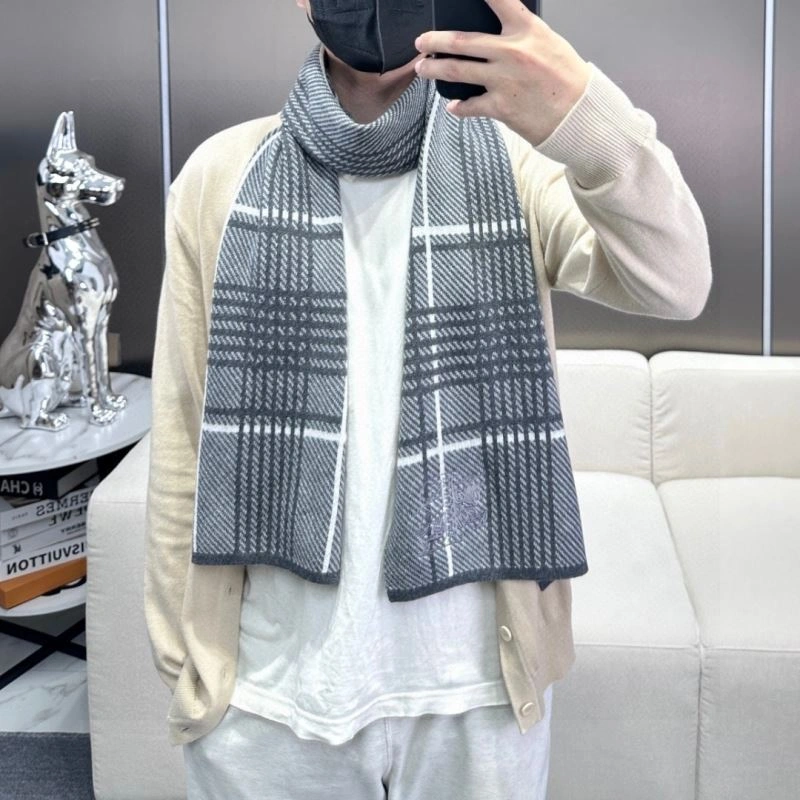 Burberry Scarf Neat 271367