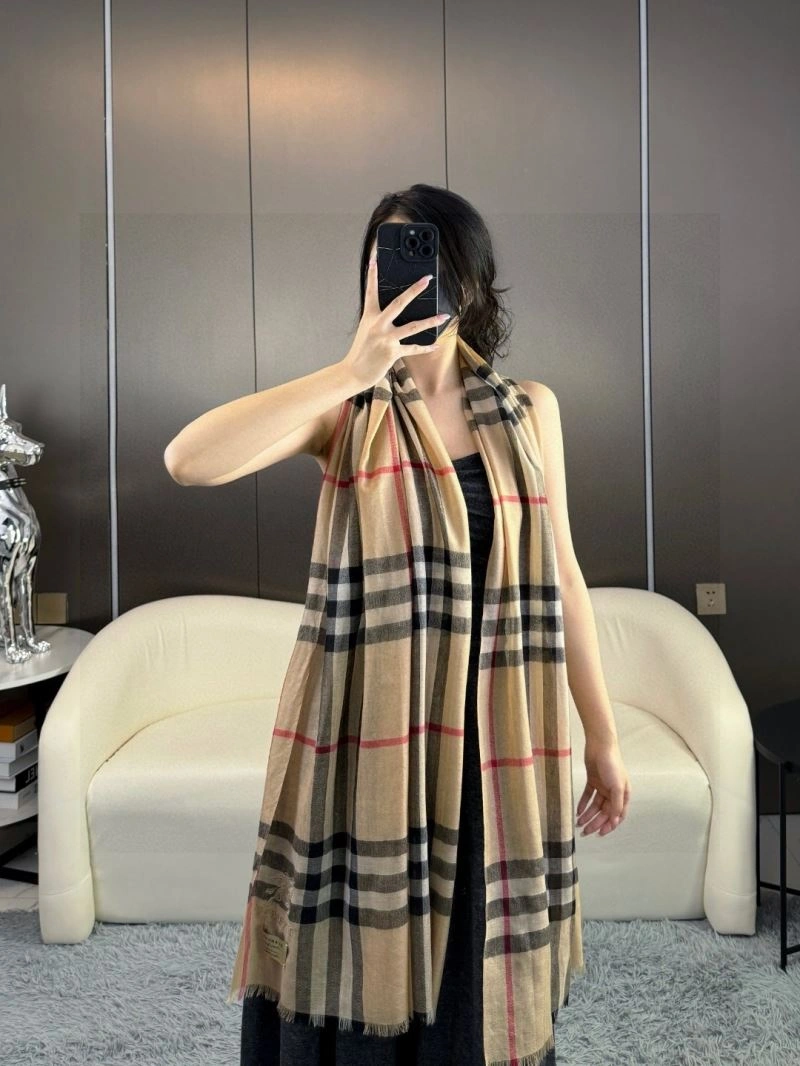 Cozy Burberry Scarf 271364