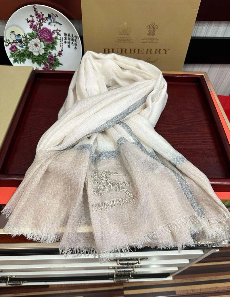 Burberry Scarf Youthful 271363